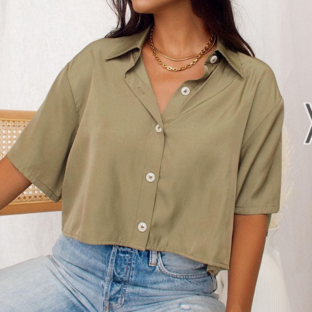 12th Tribe cropped Olive shirt
